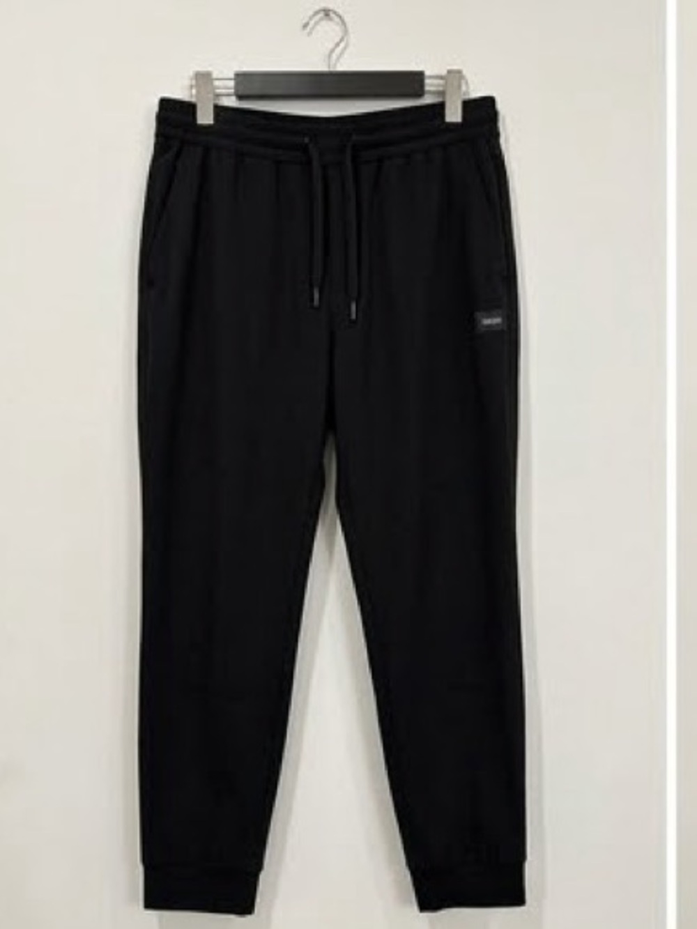 Vuori Black Women's Joggers with Drawstring Waist
